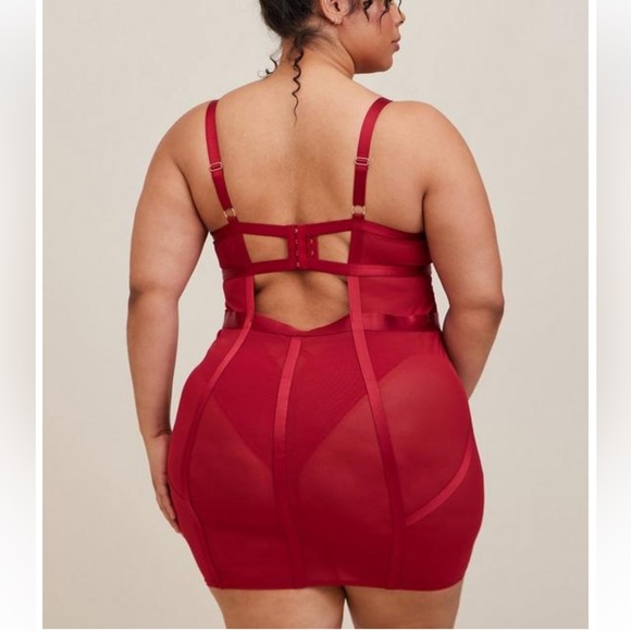 Torrid Cut Out Strappy Chemise — Biking Red - Picture 4 of 4